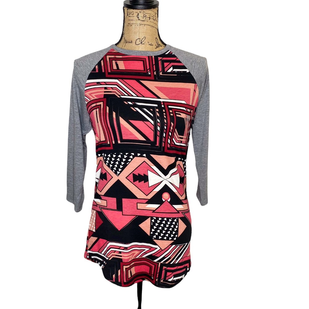LuLaRoe Randy Baseball T Shirt Womens XS Multicolor Geometric 3/4 Sleeve Crew - Picture 2 of 11